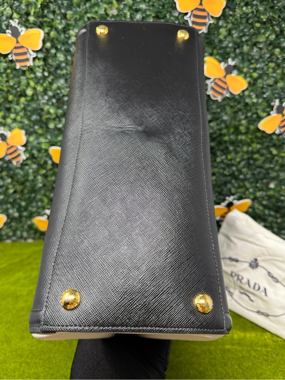 ❌SOLD❌Authentic Prada Black Saffiano Bicolor Leather Saffiano Tote Bag - Picture 7 of 16